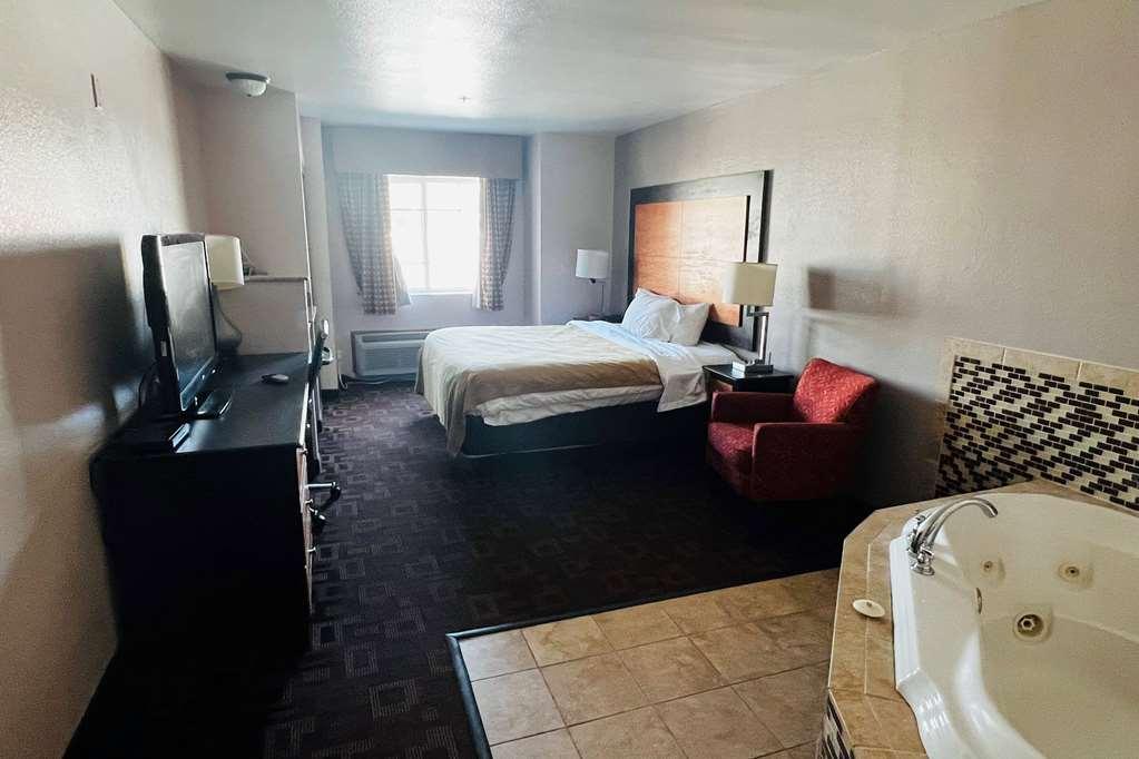 Days Inn By Wyndham Jackson Downtown Room photo